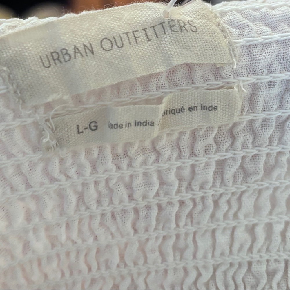 NWT urban outfitters 100% cotton long sleeve white blouse Size: Large - Picture 4 of 5